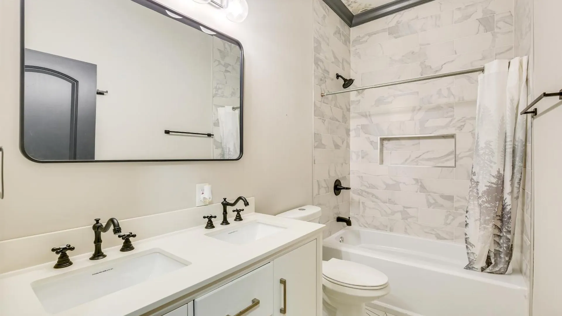 Walk To Gravois Park Nice Home With Garage Saint Louis 0*,  United States